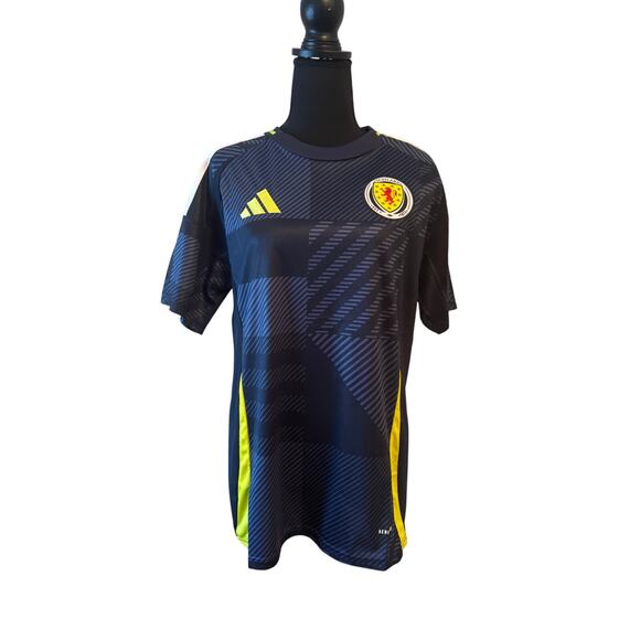 NWT ADIDAS Scotland Jersey Size Medium - Picture 1 of 6